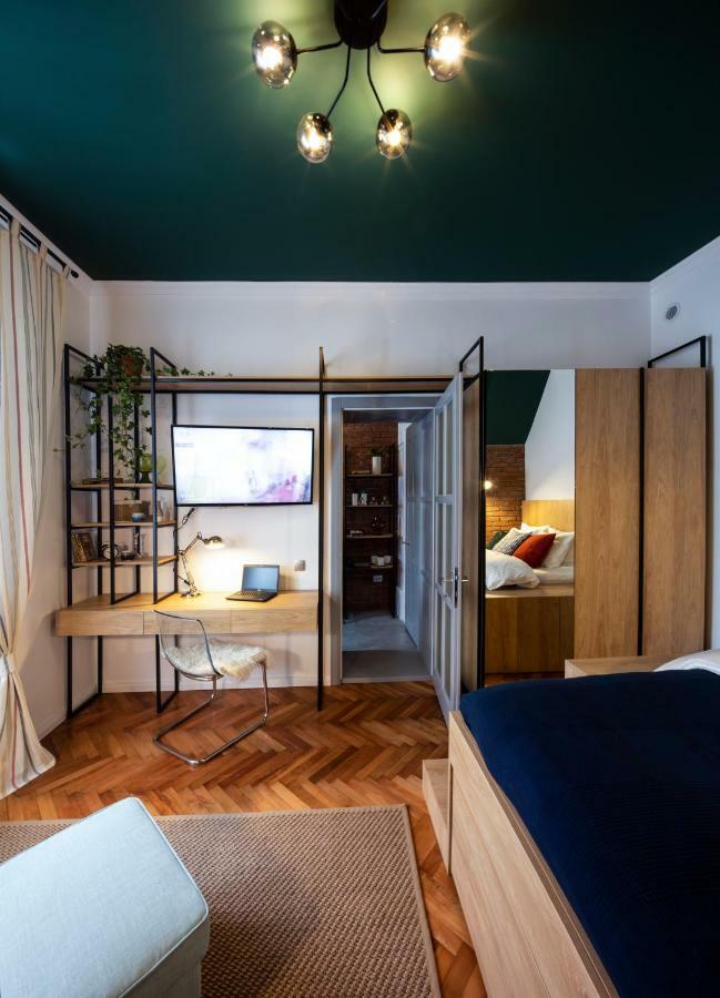 Old Town Courtyard Apartment With Private Parking Kluž Exteriér fotografie